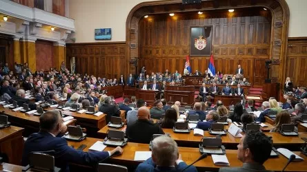 Новое правительство утвердил парламент Сербии