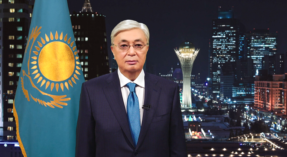 Новогоднее поздравление президента народу Казахстана  