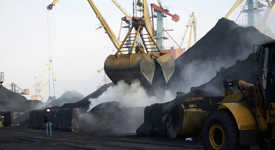 Названы страны, куда "уходит" казахстанский уголь