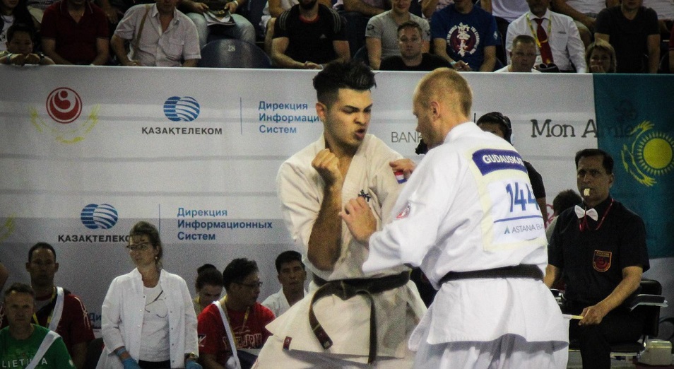 Чемпионат мира по каратэ: "Казахстану, кроме как с японцами, драться не с кем" 