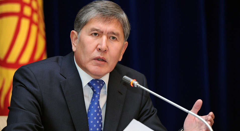 Атамбаев готовится к революции и боится встретиться с Назарбаевым 