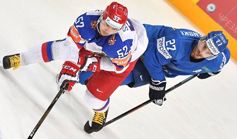 ЧМ по хоккею: Казахстан сыграл с Россией в "догонялки" 