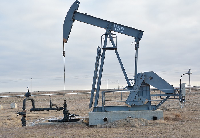 Добыча нефти в Казахстане продолжает снижаться 