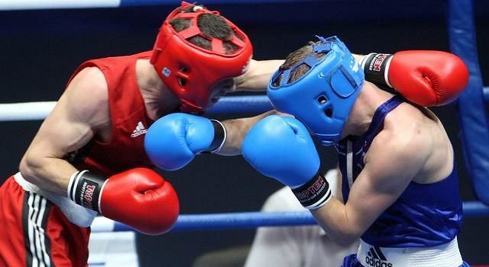 Чемпионат Азии по боксу: финальная четверка казахстанцев