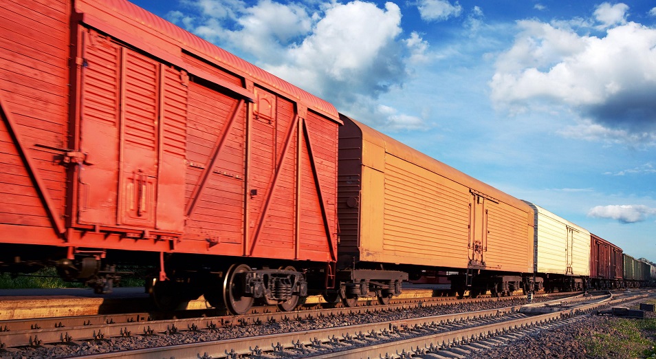 Казахстан загрузил зерном железные дороги 