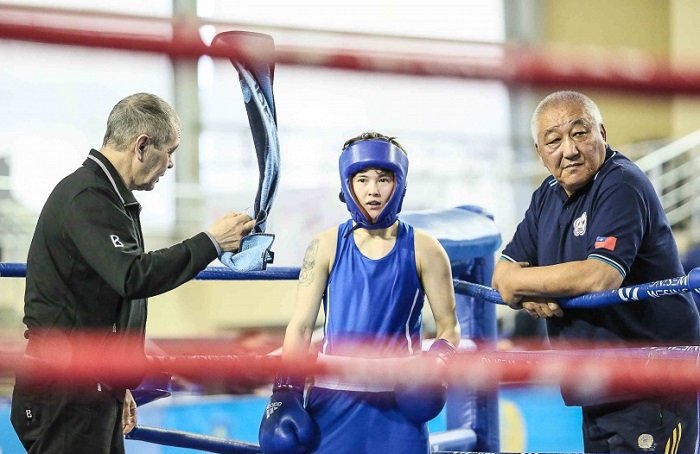 Личный тренер Назым Кызайбай исключён из тренерского совета Казахстанской федерации бокса 