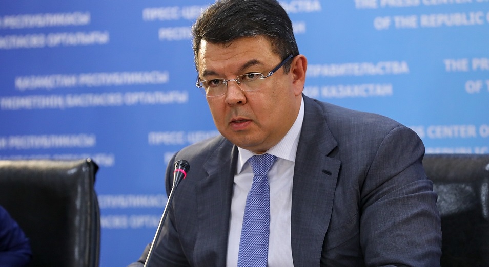 Казахстан ищет инвесторов для производства полиэтилена