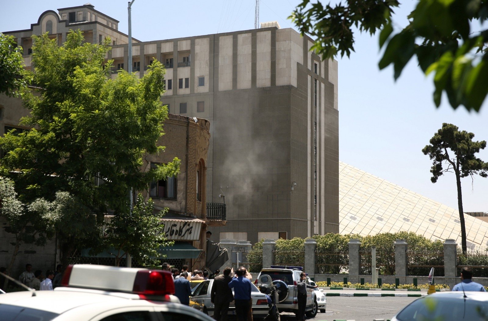 Число жертв теракта в Иране достигло 24 человек 