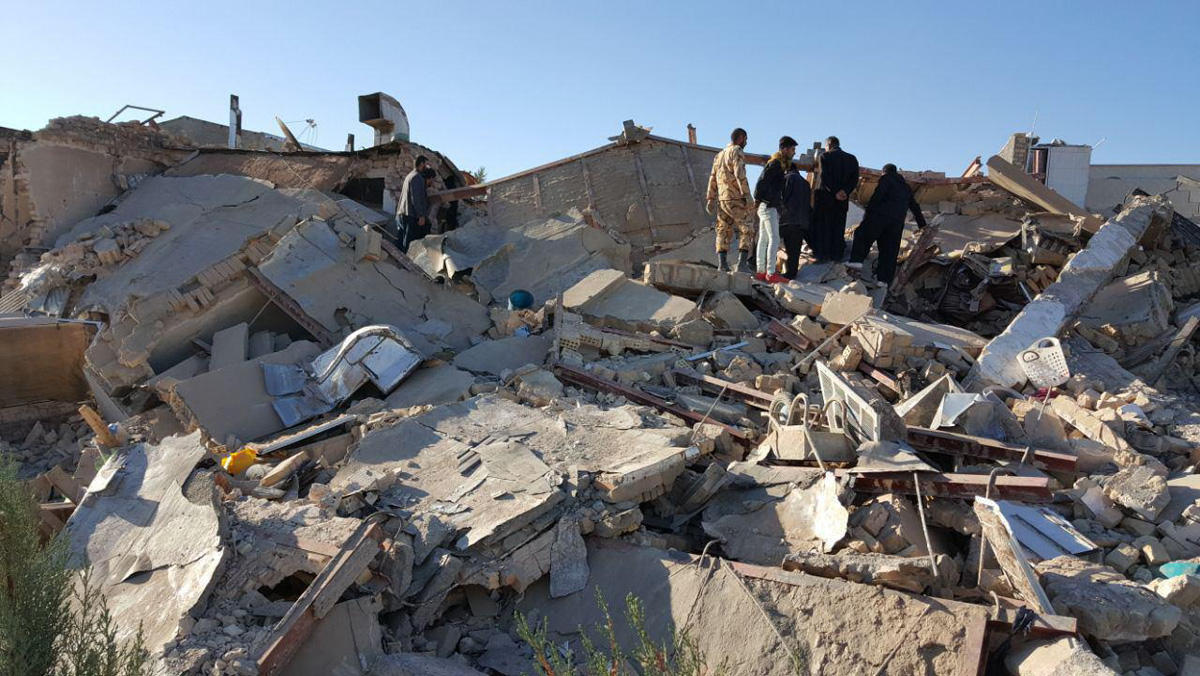 Жертвами землетрясения на западе Ирана стали три человека 