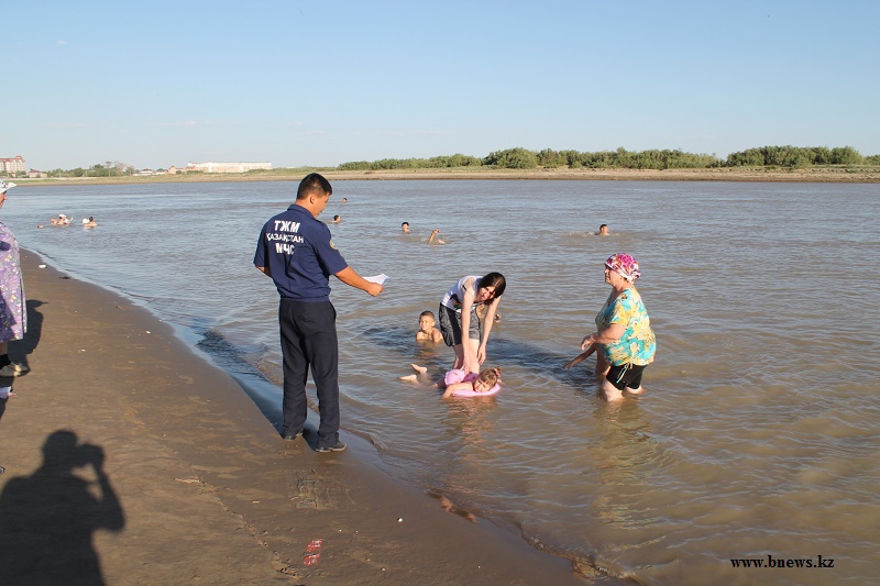 В Жамбылской области участились случаи гибели людей в оборудованных для купания водоемах
