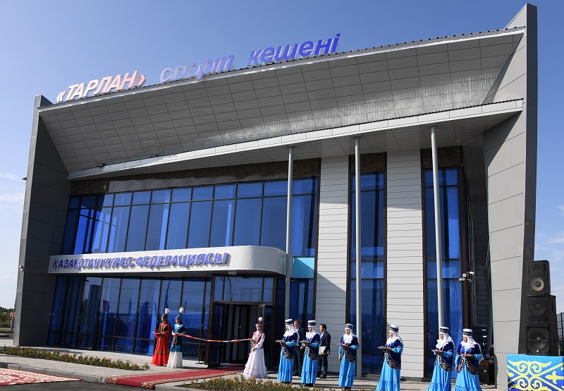 Универсальный физкультурно-оздоровительный комплекс открыт в Алматинской области 