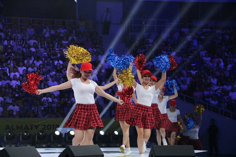 Чемпионат мира по футзалу среди студентов в Almaty Arena открыли красочным шоу 