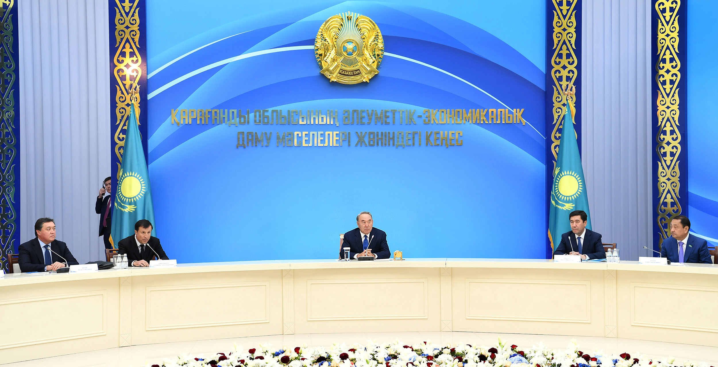 Нурсултан Назарбаев поручил активизировать потенциал СЭЗ в Карагандинской области