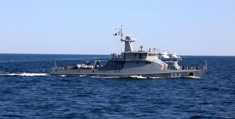 Военные корабли Казахстана провели учения в Каспийском море