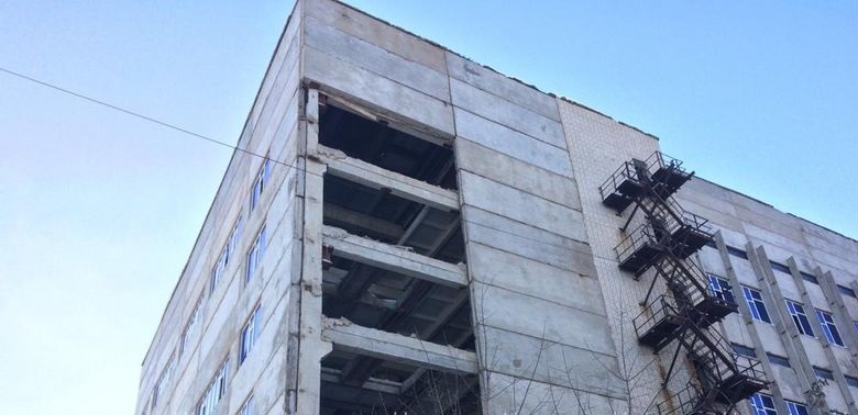 В Уральске обрушилась стена девятиэтажного здания