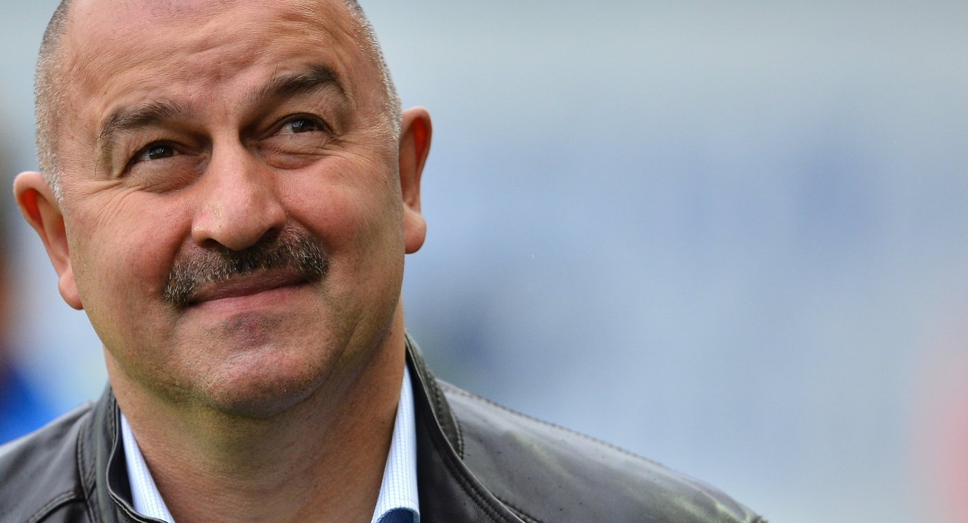 Главный тренер сборной России по футболу собирает информацию о Казахстане перед ЕВРО-2020