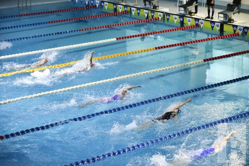 Казахстанка Диана Злобина завоевала второе золото на Международном турнире по плаванию