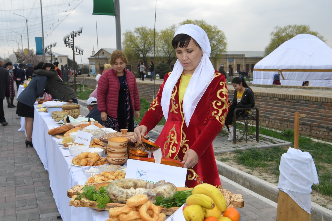 Касым-Жомарт Токаев поздравил соотечественников с праздником Наурыз мейрамы