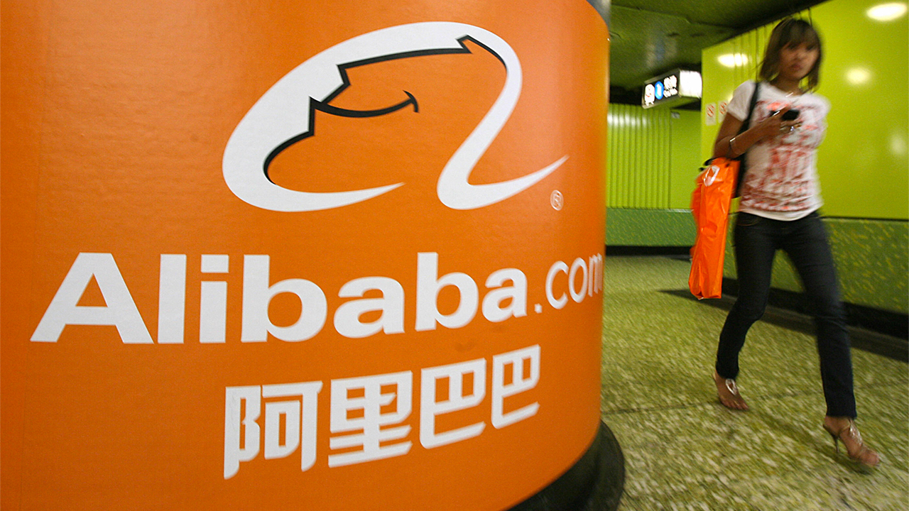Richemont совместно с Alibaba запустят два мобильных приложения