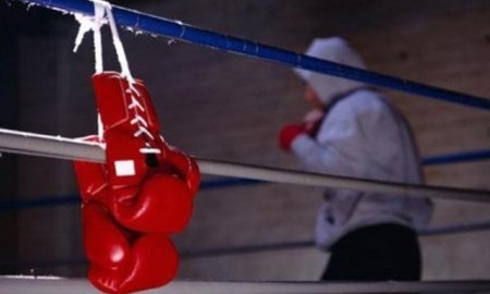 Қазақстанның қос боксшысы кәсіпқой рингте кезекті рет жеңіске жетті