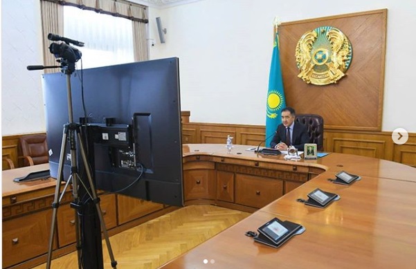 Бакытжан Сагинтаев провел онлайн-совещание с главврачами больниц Алматы