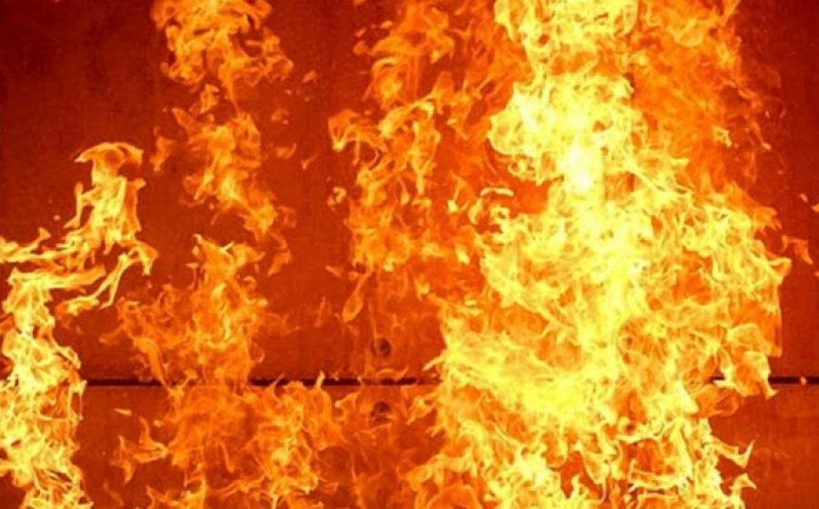 Пожар на рынке в Атырау: Нацгвардия охраняет бутики от мародеров