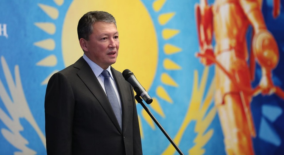 Глава НОК Казахстана Тимур Кулибаев вручил госнаграды спортсменам