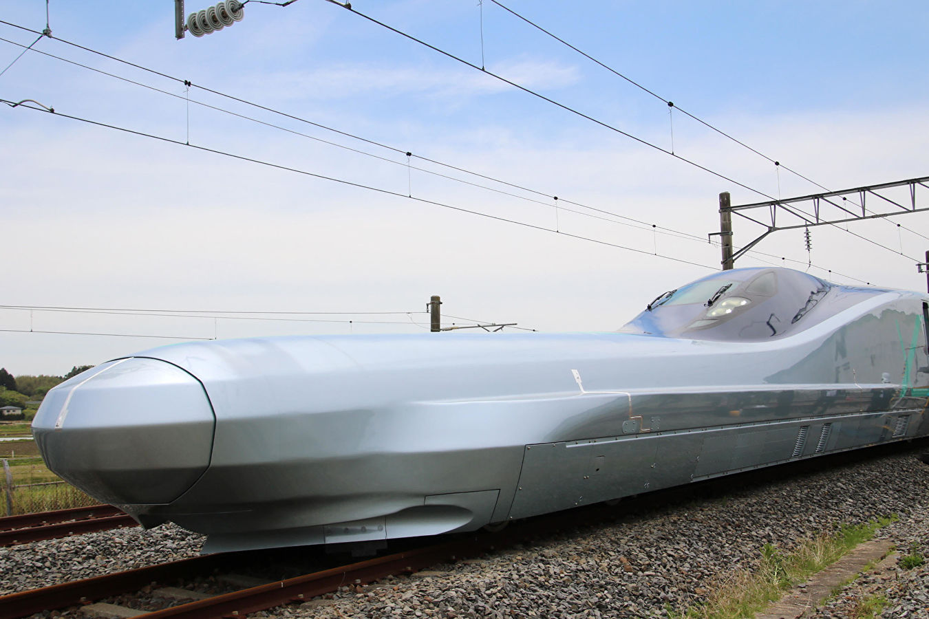 Япония представила самый быстрый поезд в стране