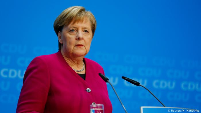 Ангела Меркель ушла на домашний карантин