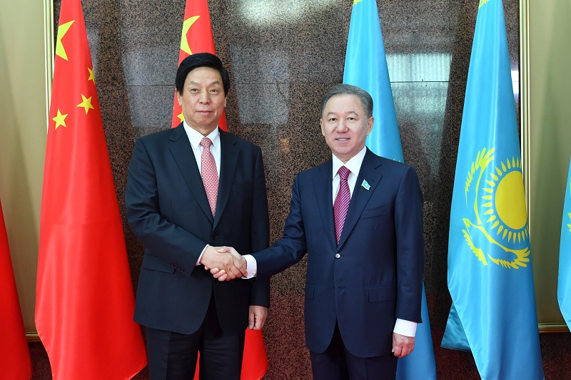 Ли Чжаньшу: Китай будет поддерживать стремление Казахстана идти собственным путем развития