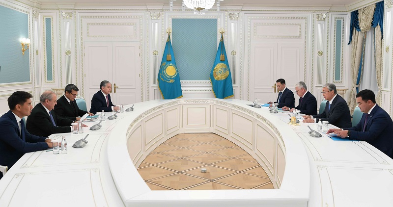 Глава государства встретился с министрами иностранных дел государств ЦА
