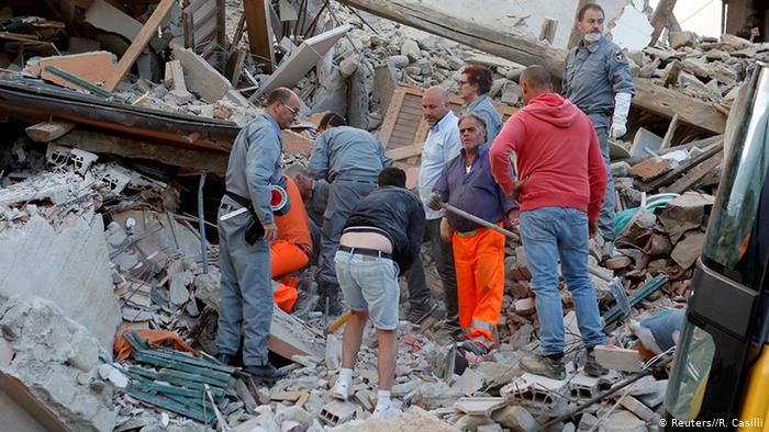 В Турции в результате землетрясения погибли 19 человек