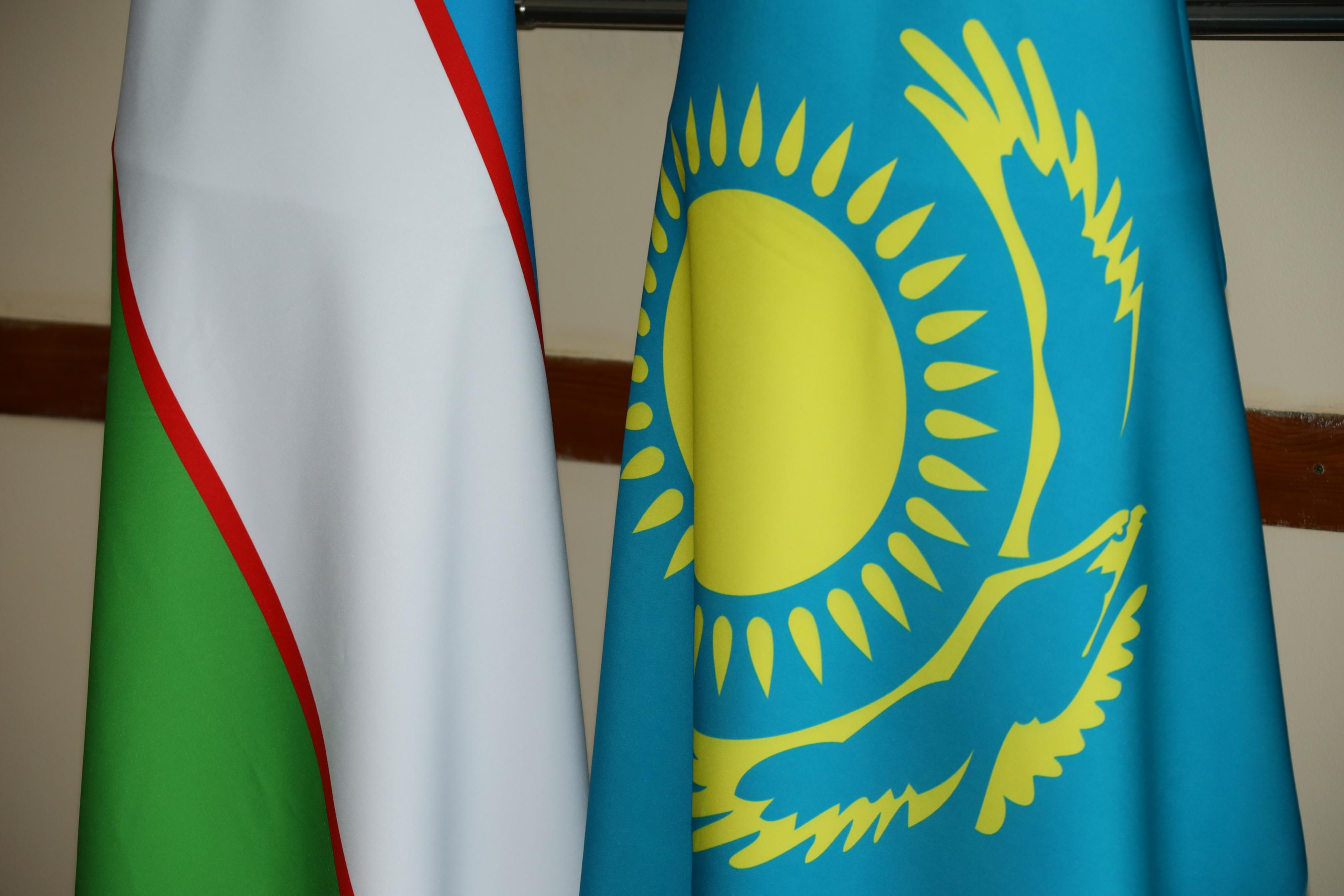 Казахстан и Узбекистан обсуждают создание приграничного центра сотрудничества и торговли 