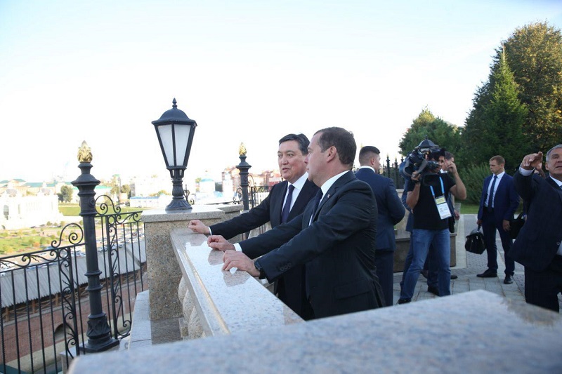 Аскар Мамин встретился с Дмитрием Медведевым в Татарстане