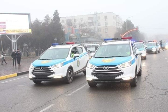 Шымкентским полицейским вручили новые автомобили