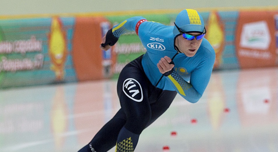 КМ по конькам: Казахстан вошел в тройку генерале командного спринта