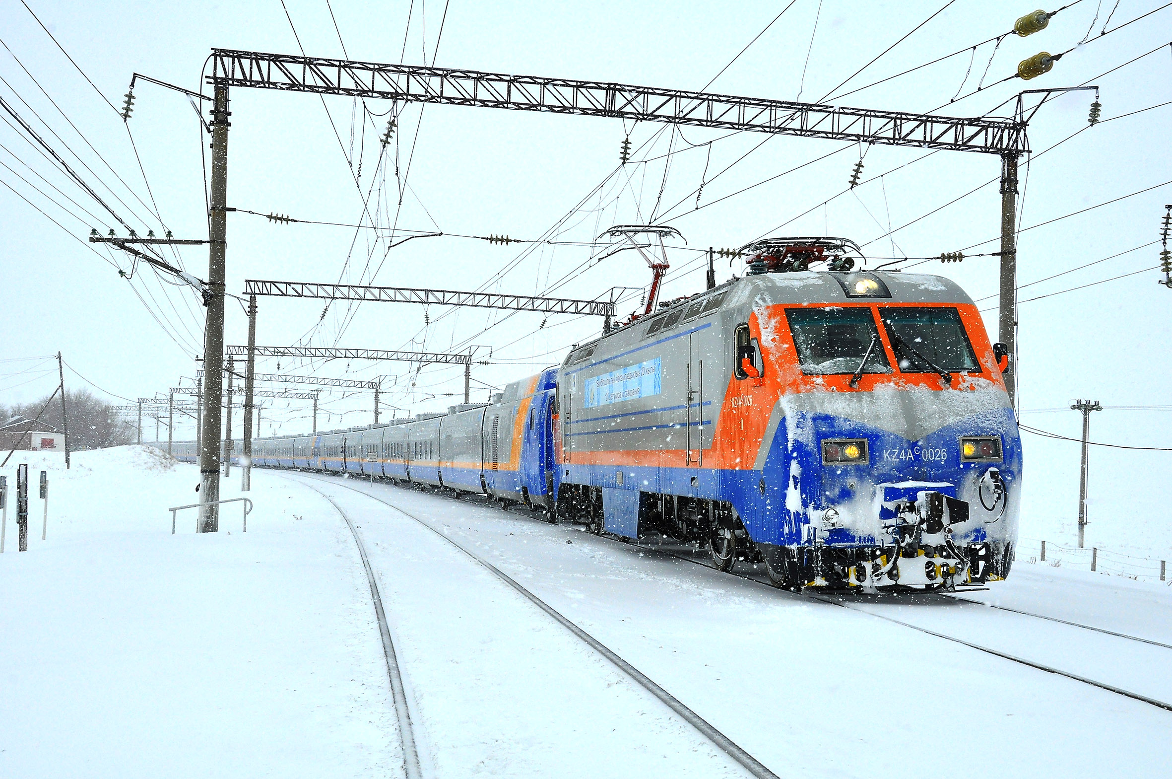 С начала года очищено от снега порядка 7500 км железнодорожных путей