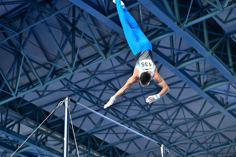 Казахстанский гимнаст Милад Карими завоевал серебряную медаль на Универсиаде-2019