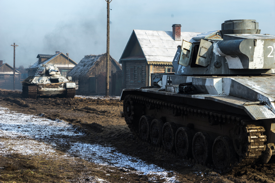 Фильм «Т-34» возглавил российский прокат в первый уикенд года