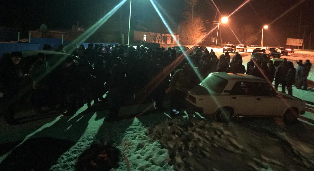 Жители поселков ВКО вышли на улицы