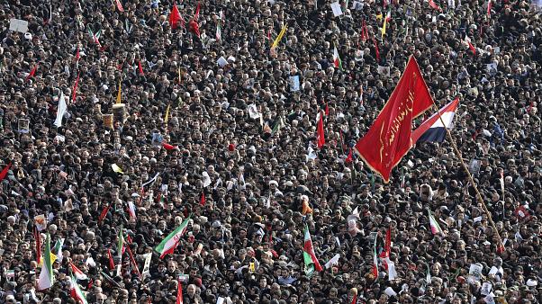 На похоронах Сулеймани в Иране произошла давка, есть жертвы