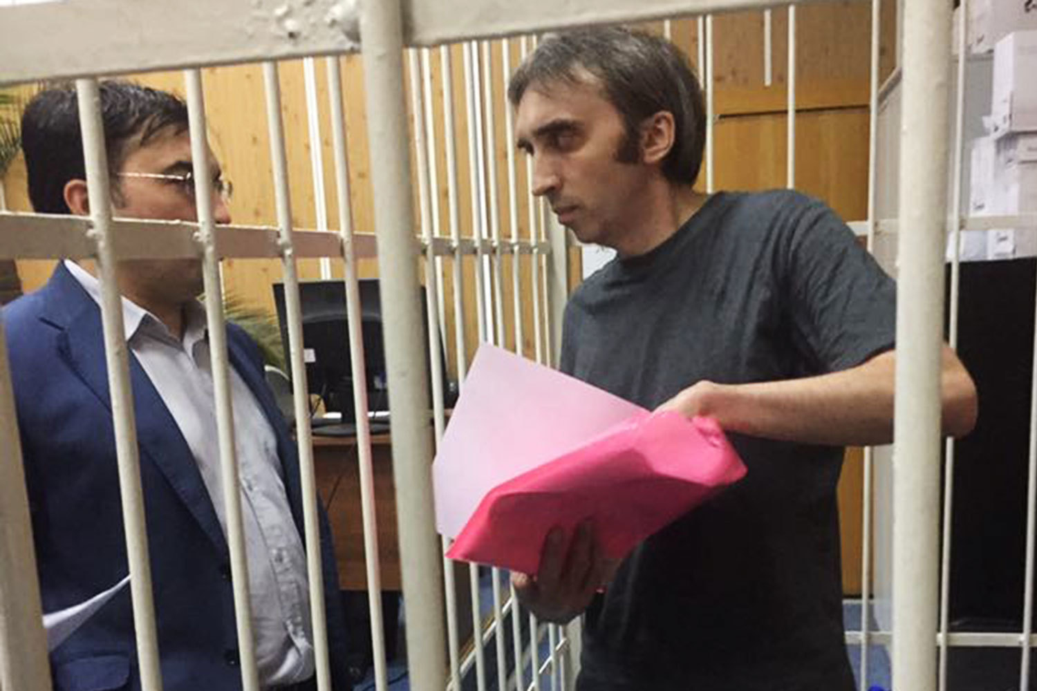 Суд в Москве приговорил политтехнолога к 2,5 года колонии по делу о подготовке переворота в Казахстане 