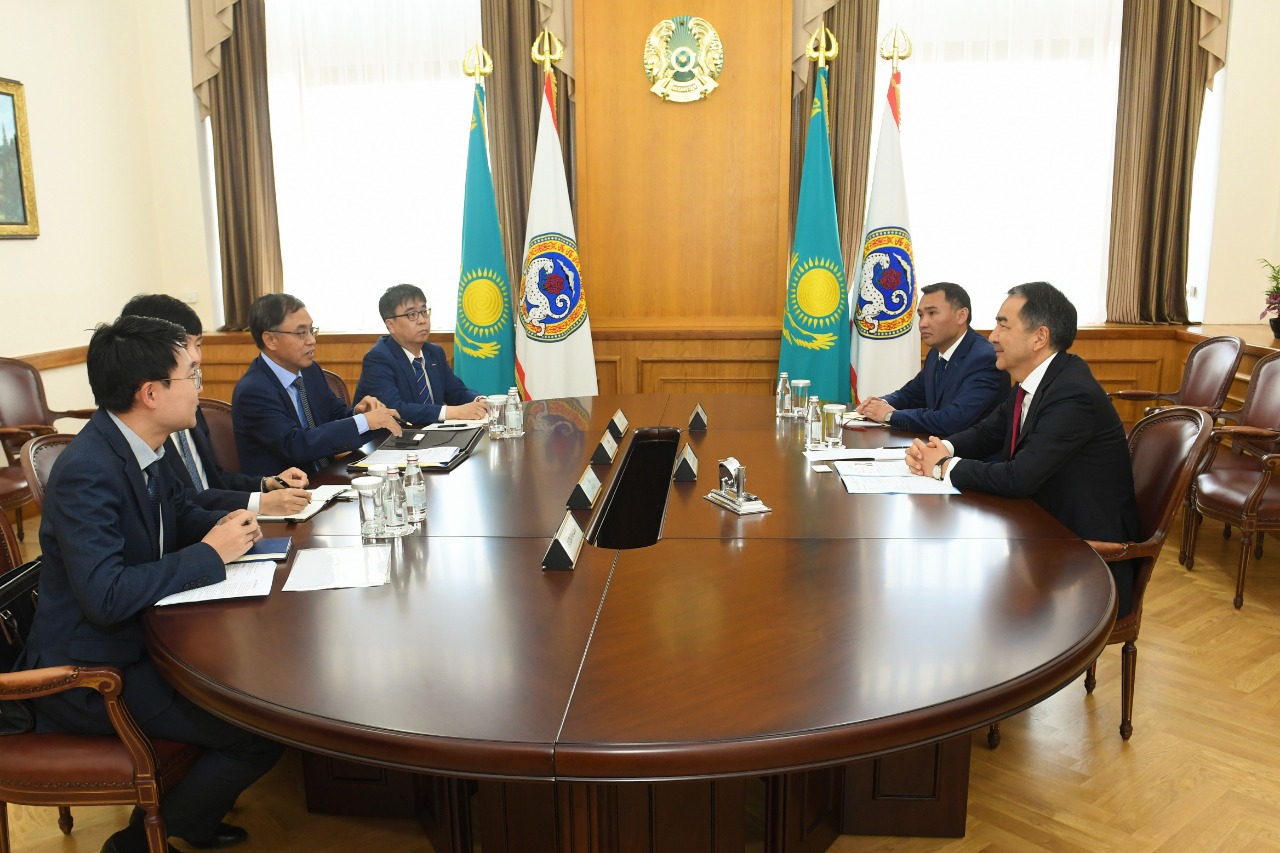 Бақытжан Сағынтаев Кореяның бас консулы Ким Хынг Сумен кездесті