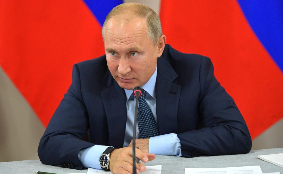 Нурсултан Назарбаев поговорил по телефону с Владимиром Путиным
