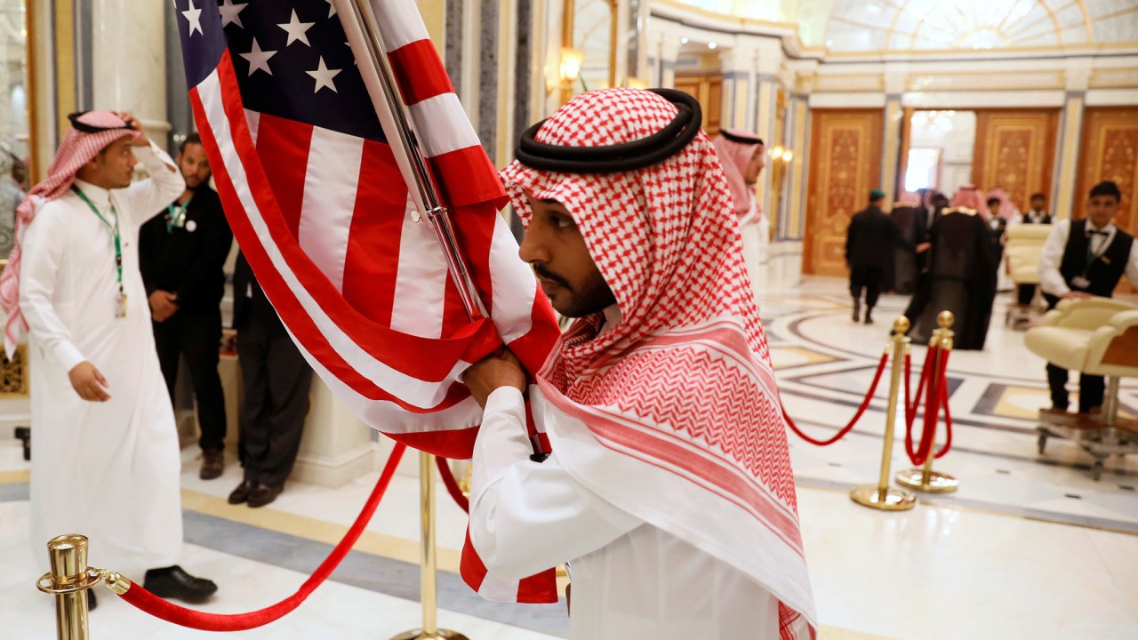 Bloomberg: Разрушающиеся связи между Саудовской Аравией и ОАЭ угрожают целям США