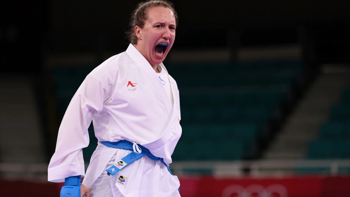 Казахстанка завоевала серебро ЧА по карате