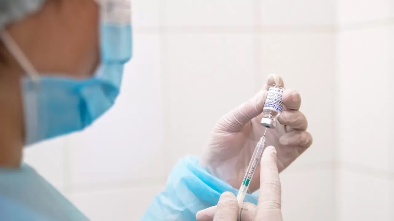 В столице нарастают темпы вакцинации жителей против КВИ  