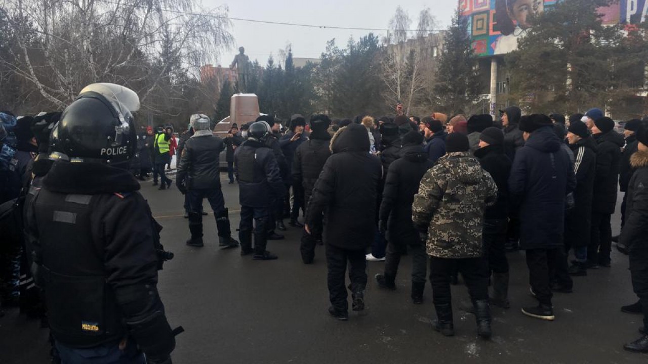 Как наказали 870 человек за участие в митингах в Павлодарской области