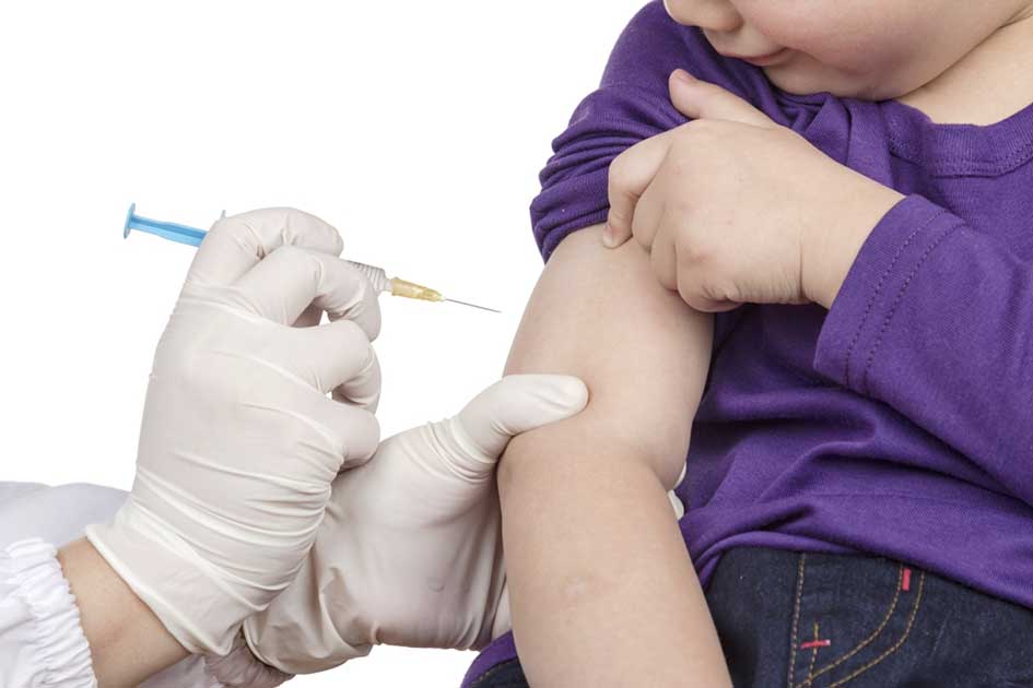 Канадцев хотят заставить платить налог за отказ от вакцинации