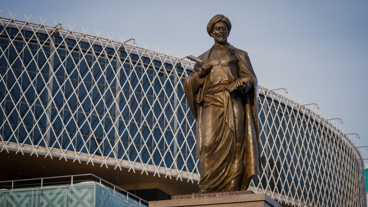 Около десяти памятников за год установлено в Нур-Султане